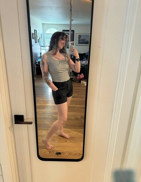 Tunnelsnakesfool perfect star picture