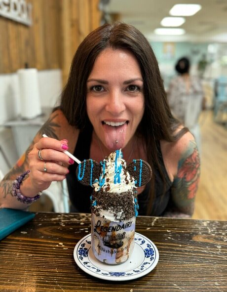 Maria May nudes pornstar img