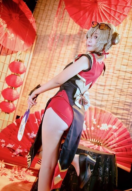 Plathong adult model images