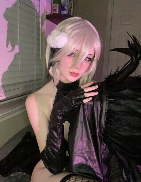 Losertron star exclusive pic