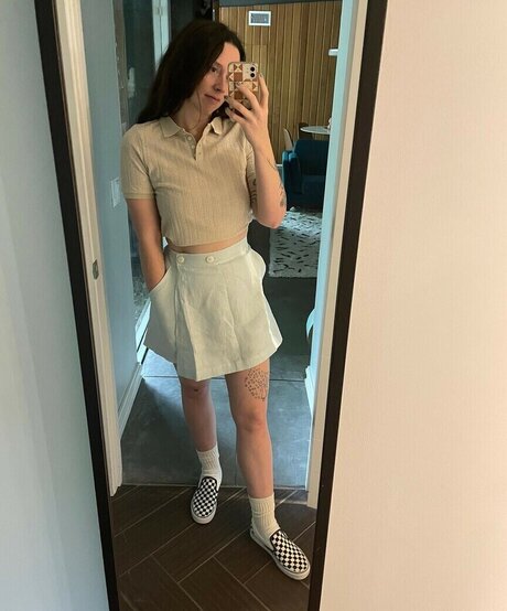 Katie Crutchfield star nude archive