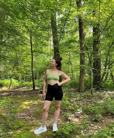 Katie Crutchfield model image