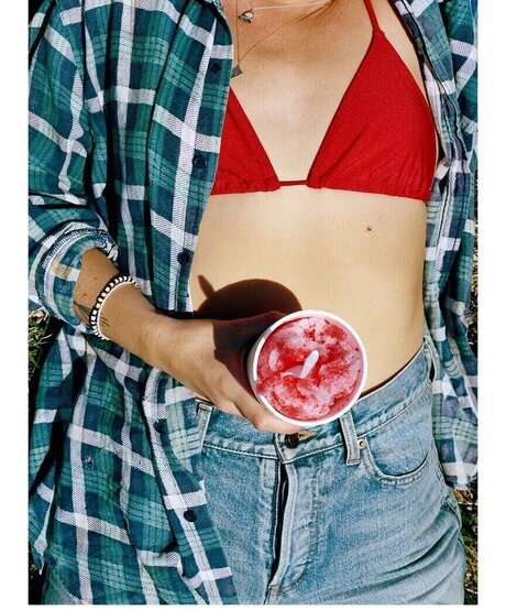 Katie Crutchfield star art pic