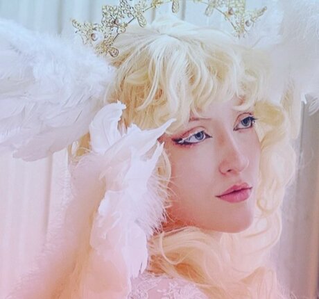 Hevn Saint exclusive model image