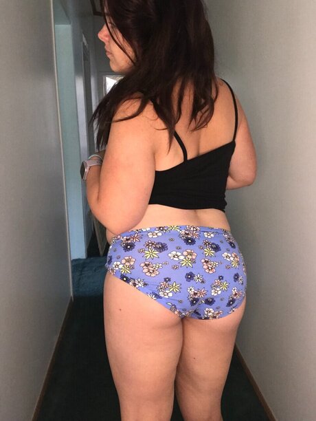 Bradley Rose model beautiful image