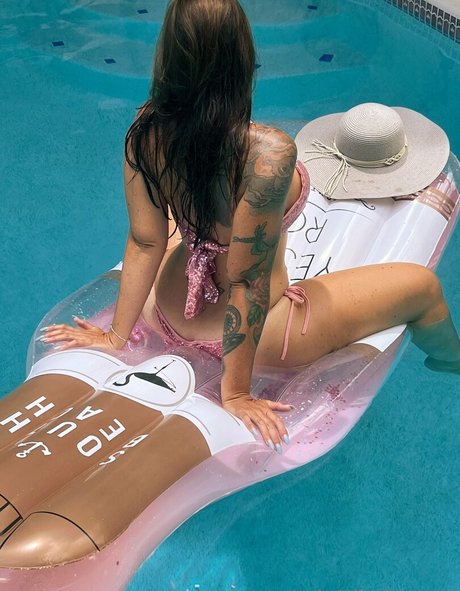 lolanikolavip pornstar galleries