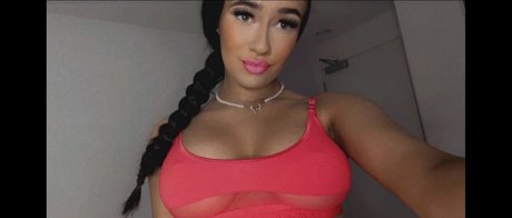 Caitlin Fraser Aberdeen model free image