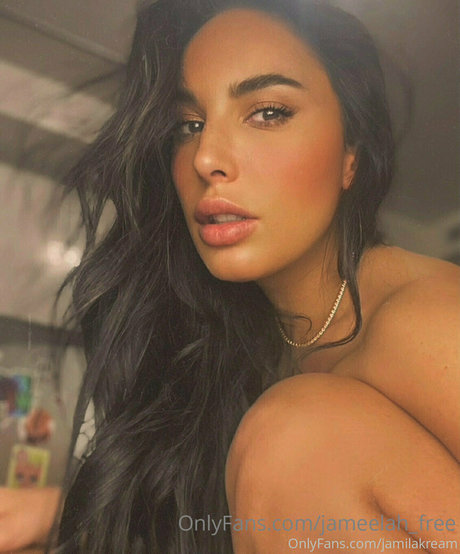 huge tits milf onlyfans exclusive image