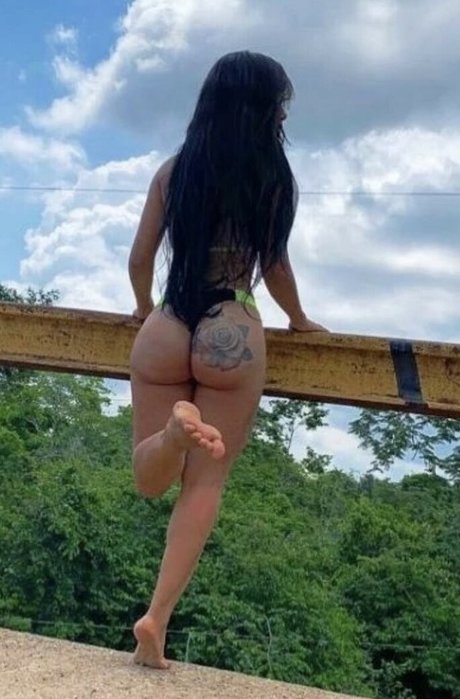 Emillyrlima hd model img