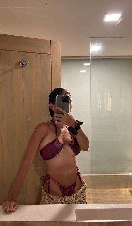 Adelaide T star beautiful gallery