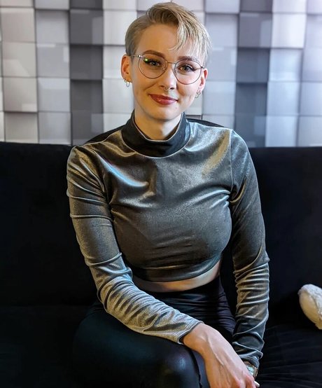 blonde shemale onlyfans beautiful nude picture