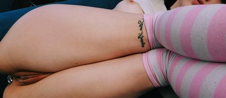 cute babe onlyfans hot sexy images