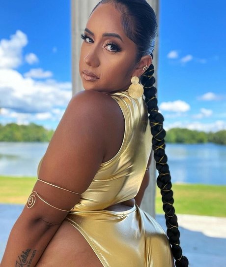 latina shemale onlyfans hot naked img