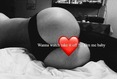 vallery sakura naked actress images