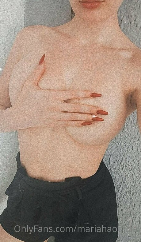 mariahaofficial hot star pic