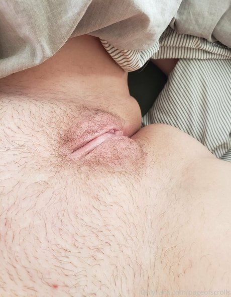 pageofscrolls star adult pics