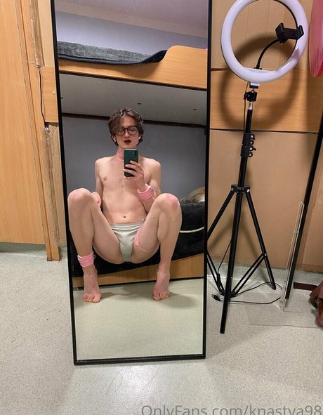 knastya98 sexy actress gallery