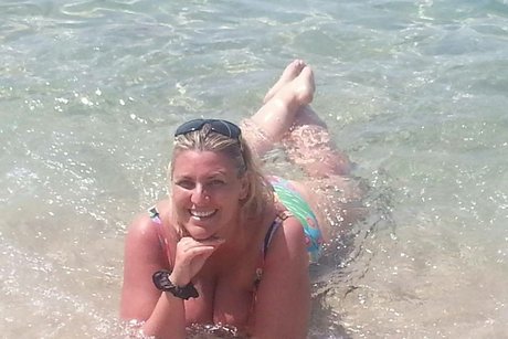 Laura Leonardi model sex gallery