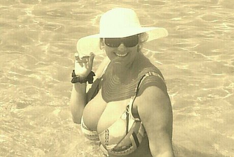 Laura Leonardi model exclusive gallery