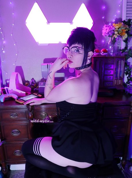 wildwylieafterhours art model photos