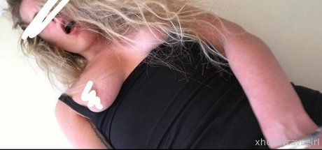 hornycavegirl star nice photo