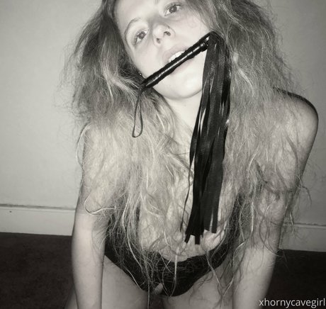 hornycavegirl star hd pics