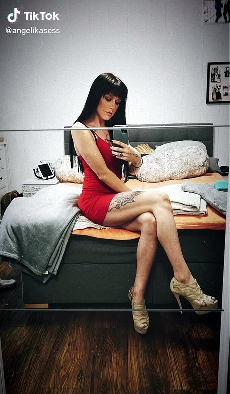 gelliii93_ nude star image