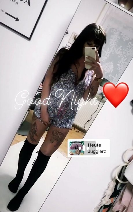 gelliii93_ exclusive actress picture