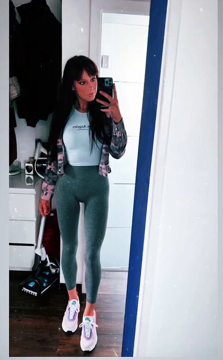 gelliii93_ high quality pornstar pictures