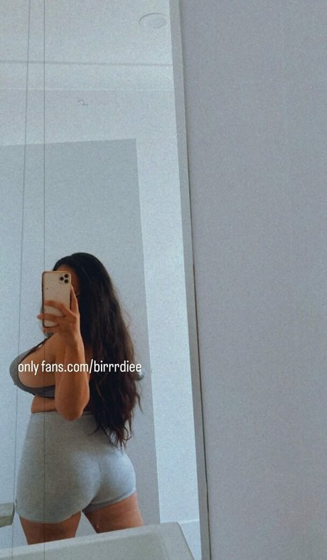 mzbirrrdiee hot actress images