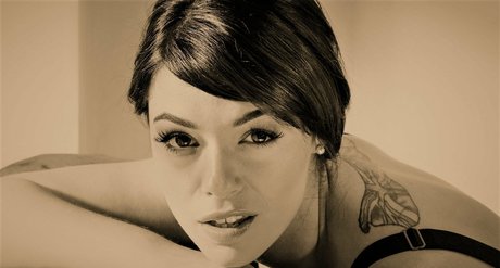 lesbian fingering onlyfans beautiful nude image