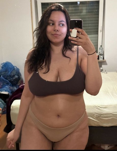 Peachyara star nude galleries