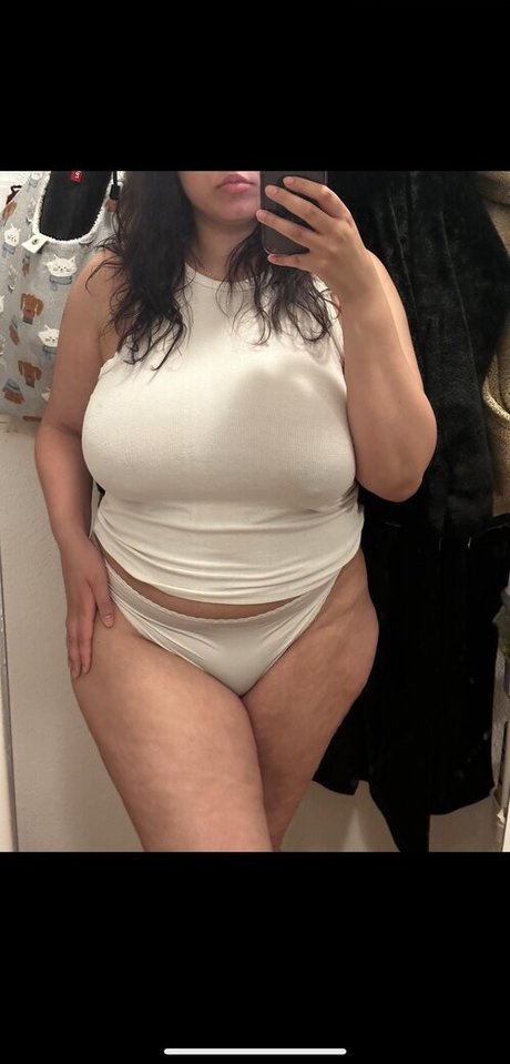 Peachyara pornographic actress photo