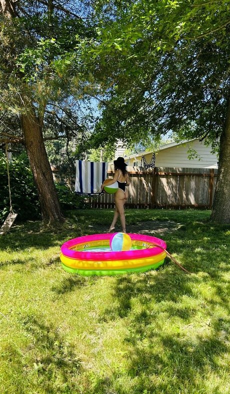 kittymekelsey nice model picture