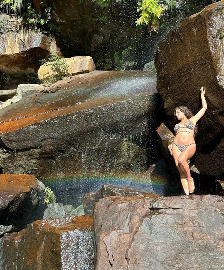 blonde deepthroat onlyfans hot picture