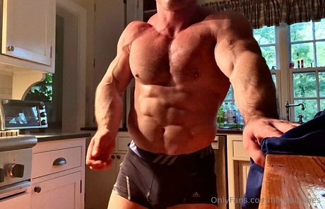 hard8inxhes pornstar adult pic