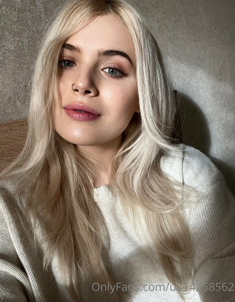 thedakotaa nudes pornstar picture