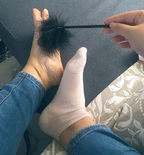 moniiquefox hot actress archive