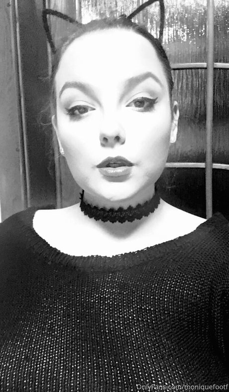 moniiquefox beautiful star pic