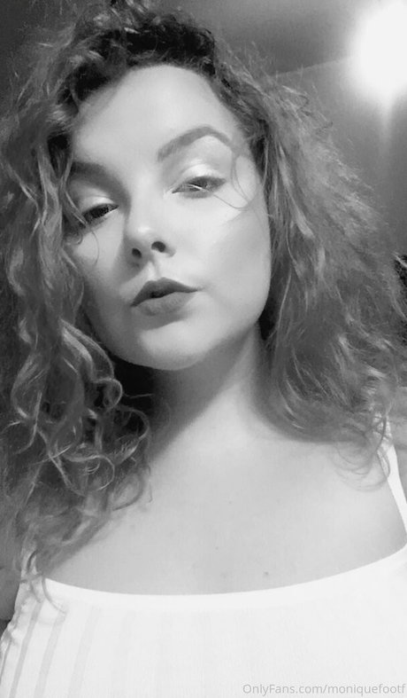 moniiquefox model pornographic archive