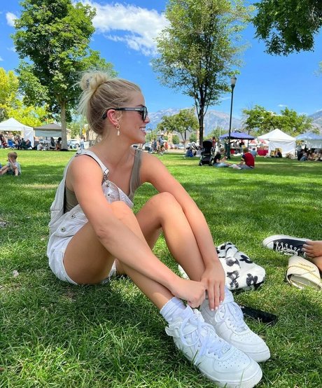 Becca Means star exclusive picture