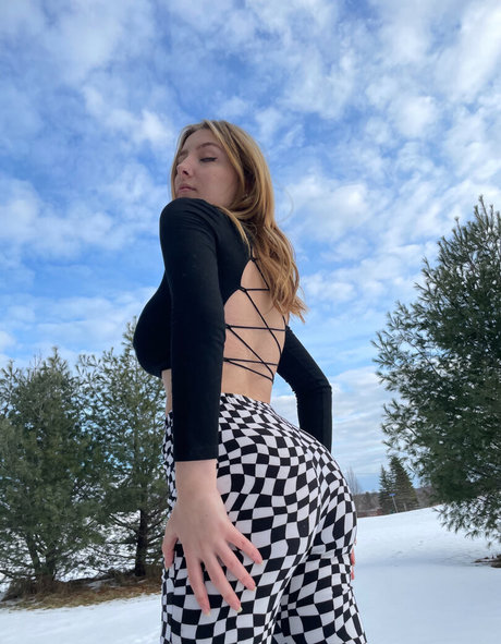 Sarao Sulli model perfect images