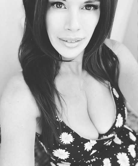 OnlyJans2023 art star pics