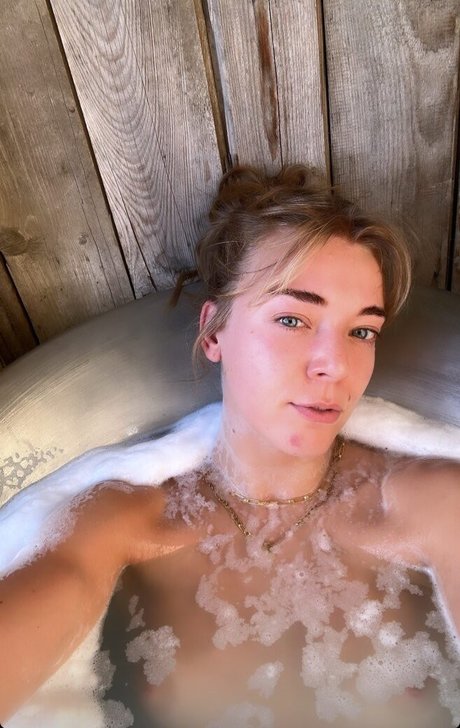 Becky Hill hd model photos