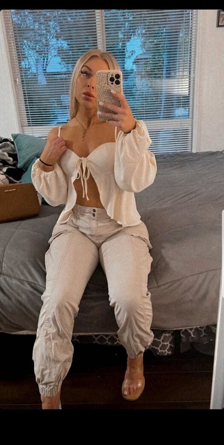 lelizabeth model nudes gallery