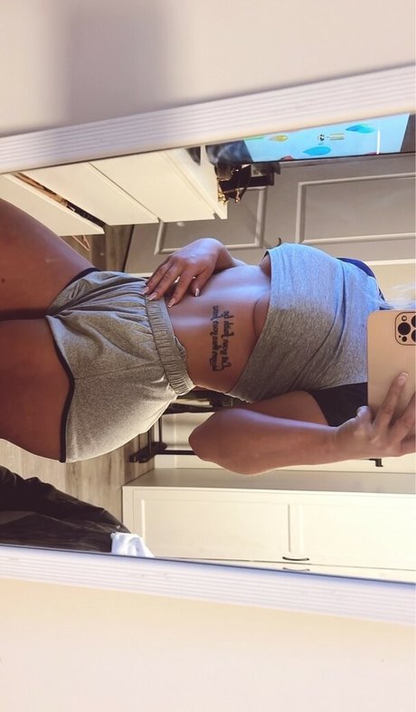 lelizabeth pornstar nudes image