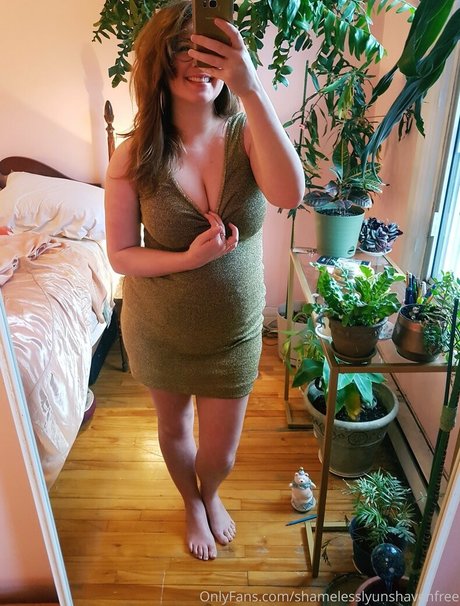 shamelesslyunshavenfree actress pic