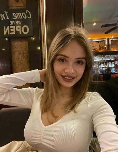 Esvittie hot star images