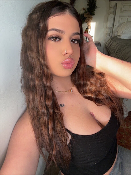 hairy legs onlyfans beautiful nude pic