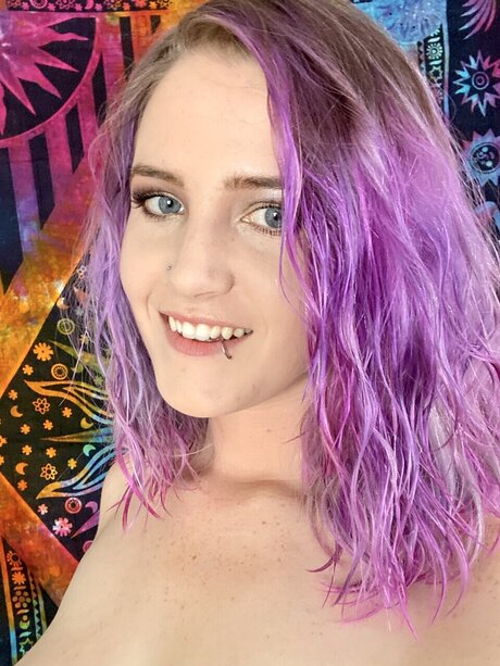 Purple Haze model high quality pictures